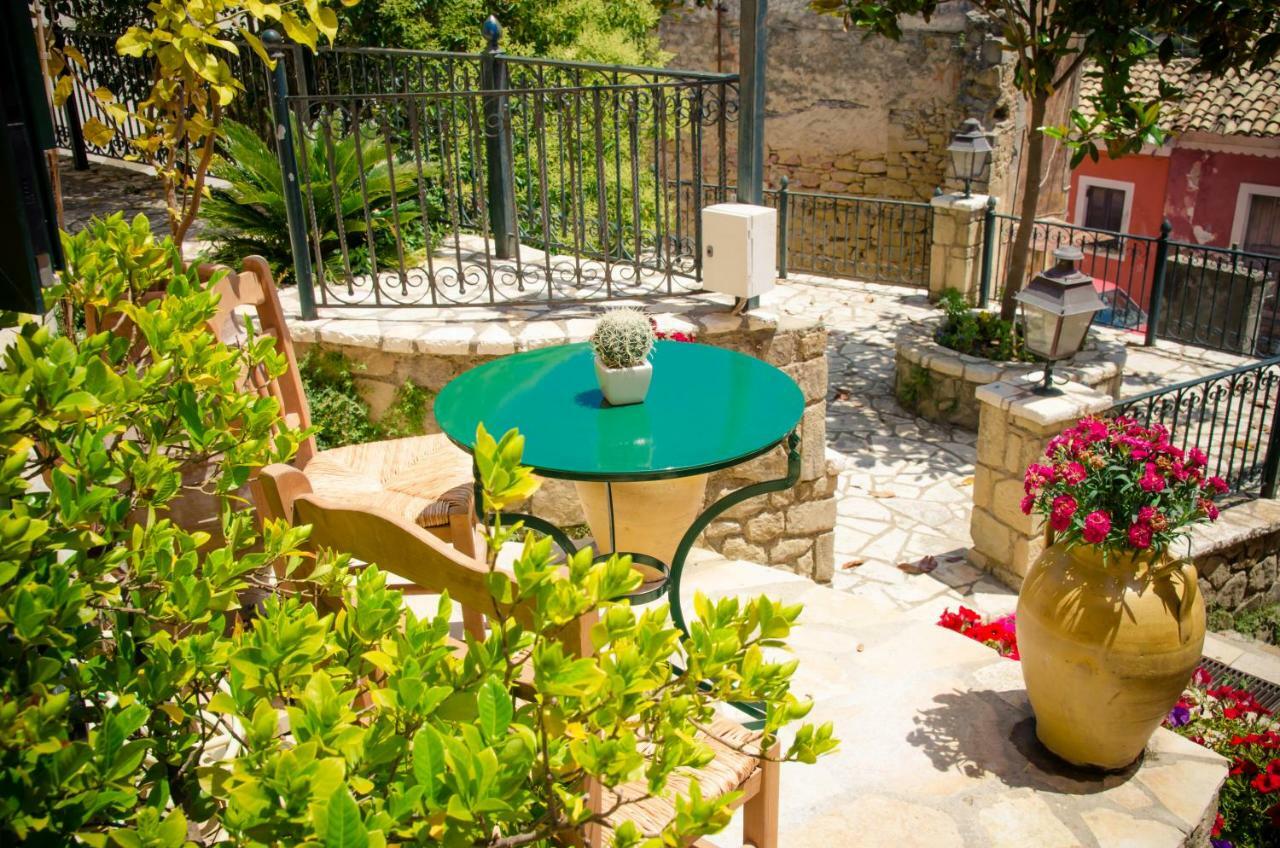 Villa Conte Rari 아기오스고르디오스 외부 사진